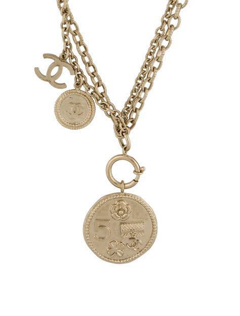 chanel 5 charm necklace